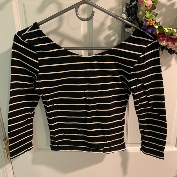H&M striped crop top - Picture 1 of 3